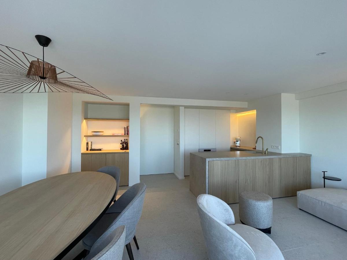 Apartamento Zeedijk Oostduinkerke Frontaal Zeezicht - Volledig Gerenoveerd 2022! Exterior foto